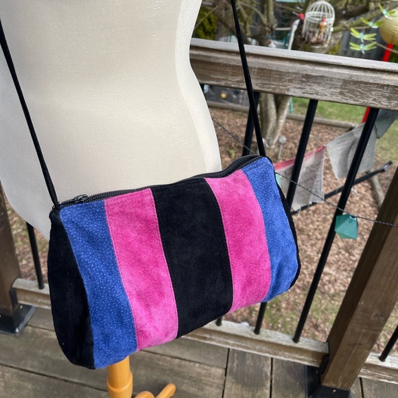 Super cute vintage suede crossbody bag - Picture 2 of 5